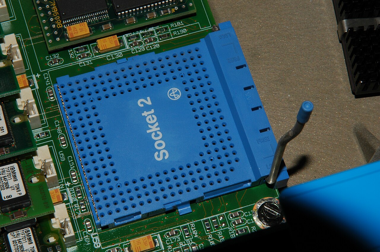 Cores, threads and clock speed for compile workloads
