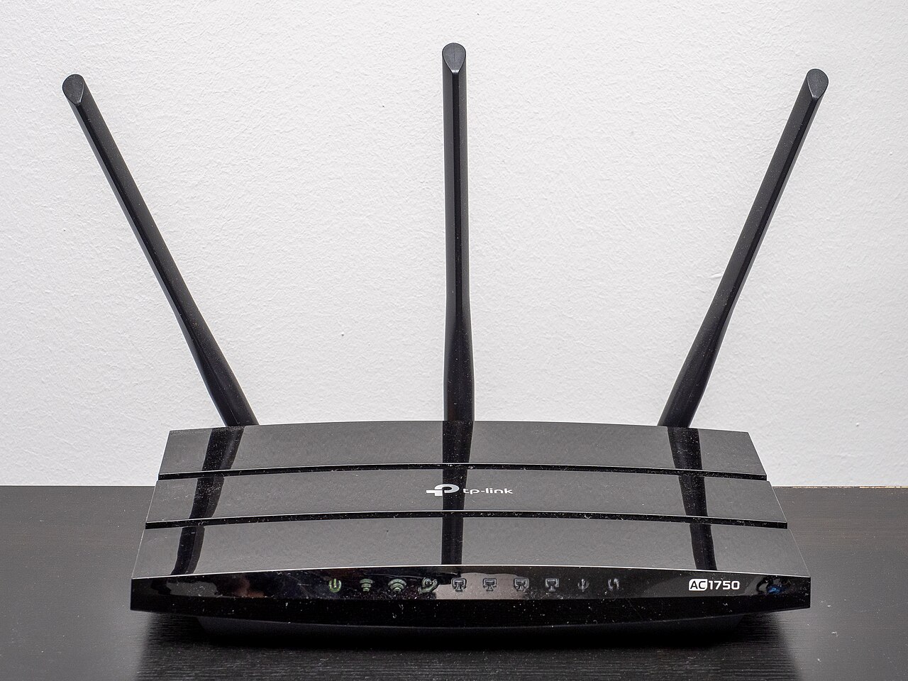 Wi-Fi 6 and Wi-Fi 7 for a home office